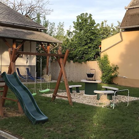 Tisza-Kert Apartmanok Tiszafüred Zewnętrze zdjęcie